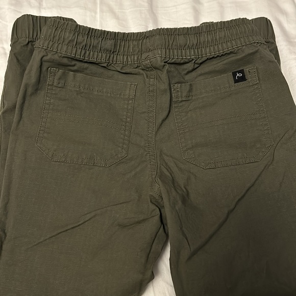 Boys army green joggers - Picture 2 of 4